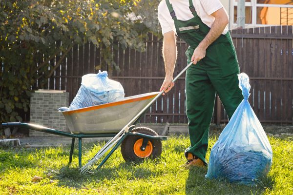 Cost of Yard Cleaning in Bremerton